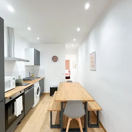Urban Flat 198 - Townhouse Basfroi