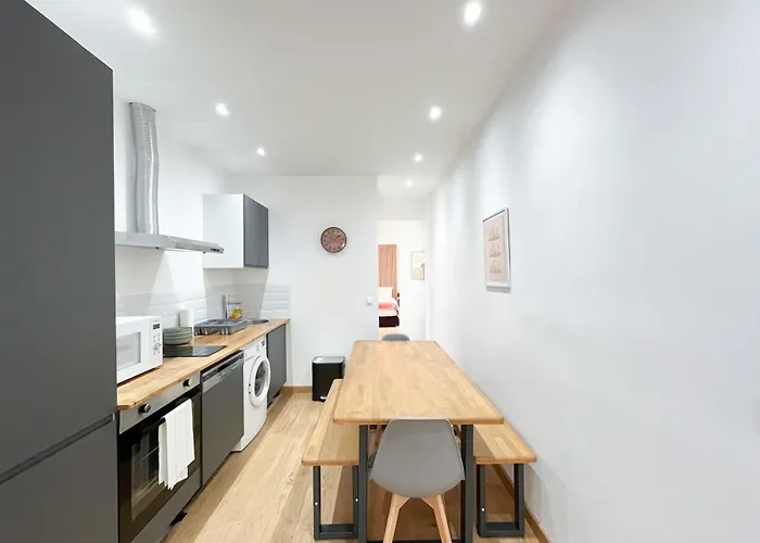 Urban Flat 198 - Townhouse Basfroi