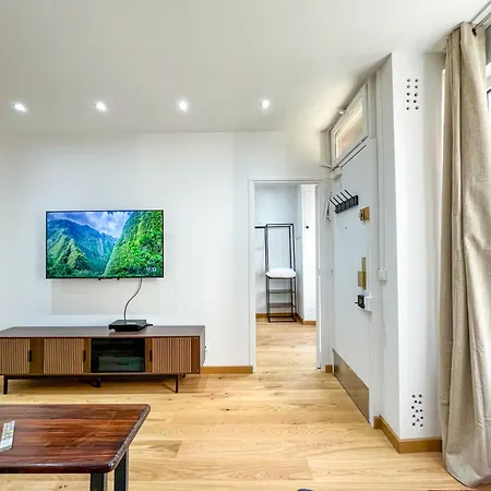 Urban Flat 198 - Townhouse Basfroi