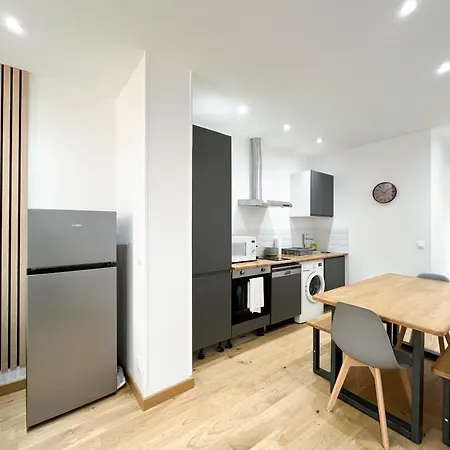 Urban Flat 198 - Townhouse Basfroi *